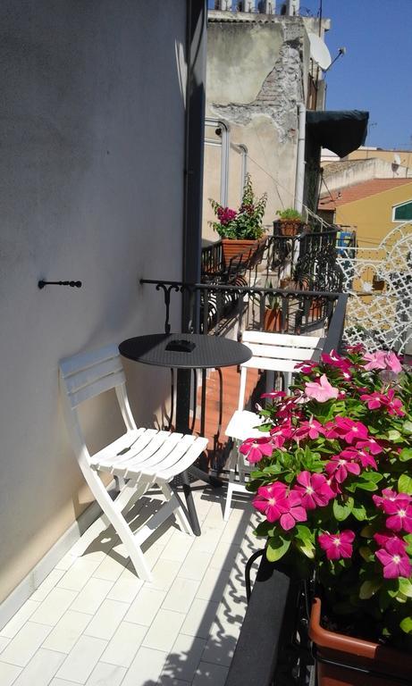 Salvone'S House B&B Giardini Naxos Room photo